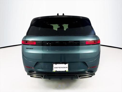 2025 Land Rover Range Rover Sport SE