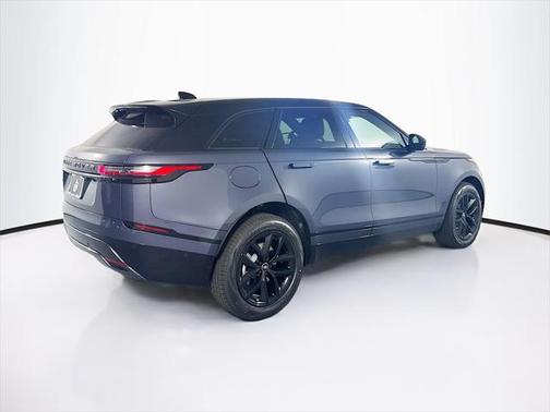 2026 Land Rover Range Rover Velar P250 SE R-Dynamic