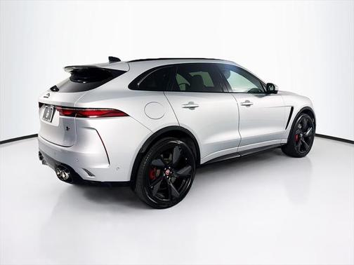 2022 Jaguar F-PACE SVR P550 AWD Automatic