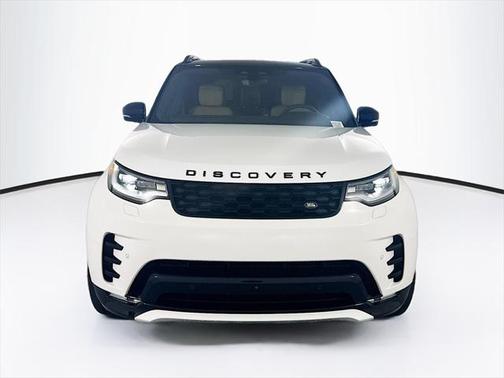 2025 Land Rover Discovery P360 Dynamic SE