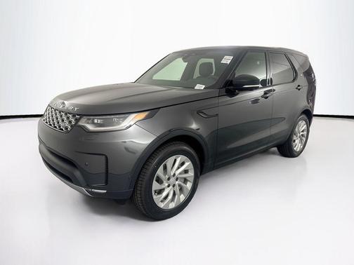 Carpathian Grey Premium Metallic 2026 Land Rover Discovery S