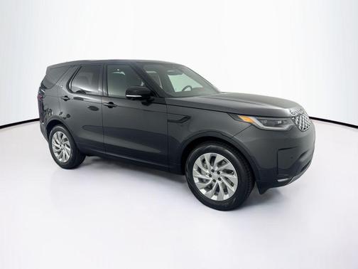 Carpathian Grey Premium Metallic 2026 Land Rover Discovery S