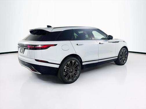 2026 Land Rover Range Rover Velar P400 Dynamic SE