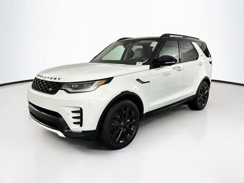 Fuji White 2026 Land Rover Discovery Dynamic SE