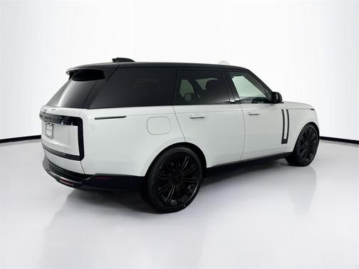 2026 Land Rover Range Rover P400 SE