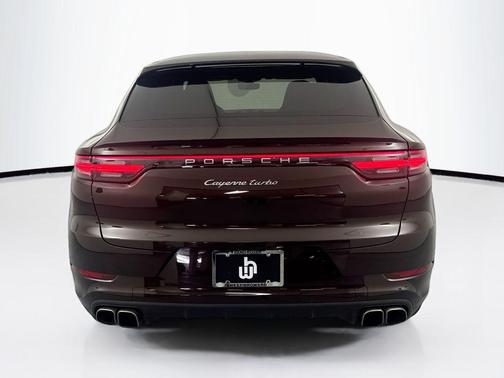 2022 Porsche Cayenne Turbo