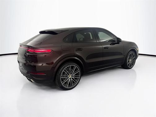 2022 Porsche Cayenne Turbo