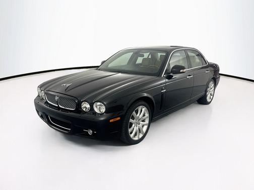 Ultimate Black 2009 Jaguar XJ XJ8