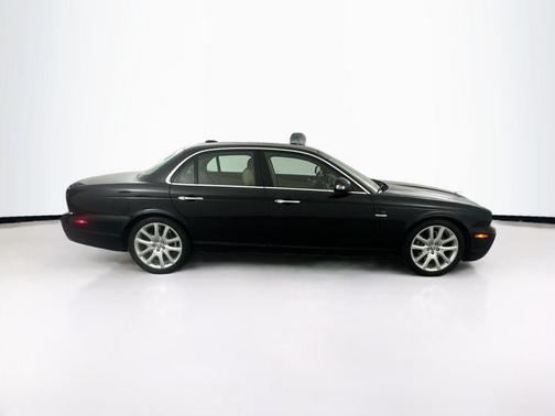 Ultimate Black 2009 Jaguar XJ XJ8