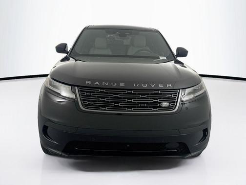 Santorini Black Metallic 2026 Land Rover Range Rover Velar P250 S