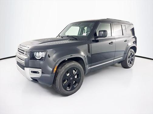 2025 Land Rover Defender 110 P400 S