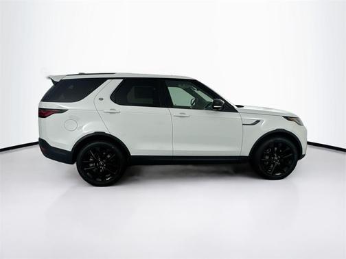 2026 Land Rover Discovery S