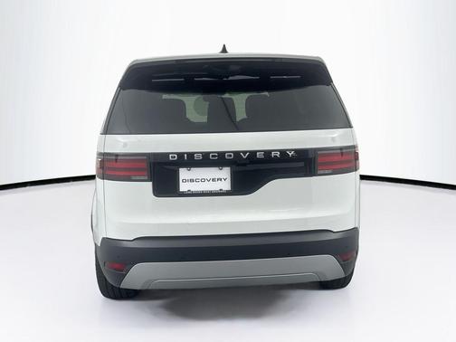 2026 Land Rover Discovery S