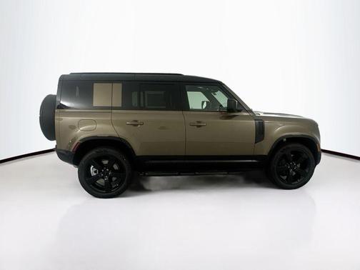 Gondwana Stone Metallic 2026 Land Rover Defender P400 X-Dynamic SE