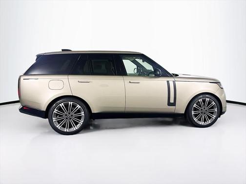 2025 Land Rover Range Rover P400 SE