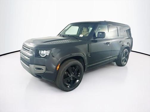 2025 Land Rover Defender 130 P400 X-Dynamic SE
