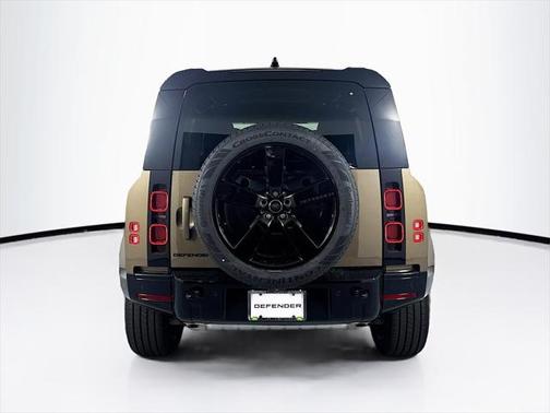 2025 Land Rover Defender 110 P400 X-Dynamic SE