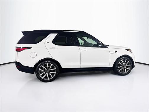 2025 Land Rover Discovery P360 Dynamic SE