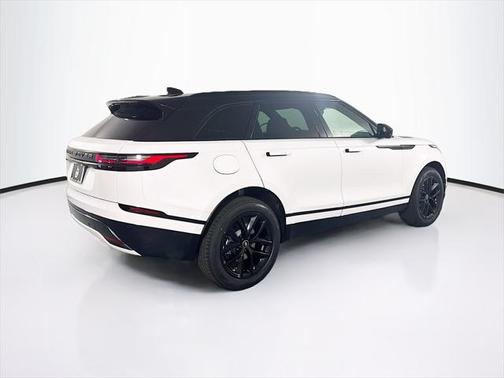 2026 Land Rover Range Rover Velar P250 SE R-Dynamic