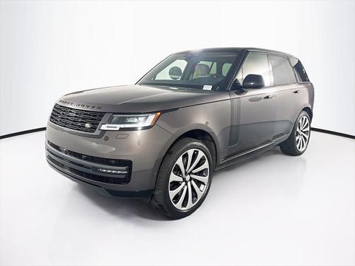 2025 Land Rover Range Rover P530 SE