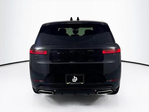 2025 Land Rover Range Rover Sport SE