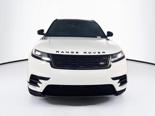 2026 Land Rover Range Rover Velar P250 SE R-Dynamic