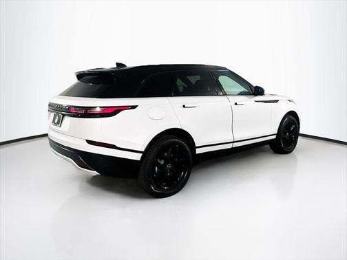 2026 Land Rover Range Rover Velar Dynamic SE