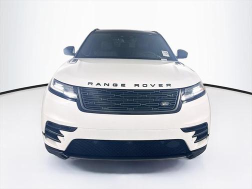 2026 Land Rover Range Rover Velar Dynamic SE