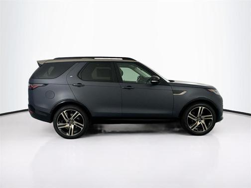 2026 Land Rover Discovery Gemini Edition