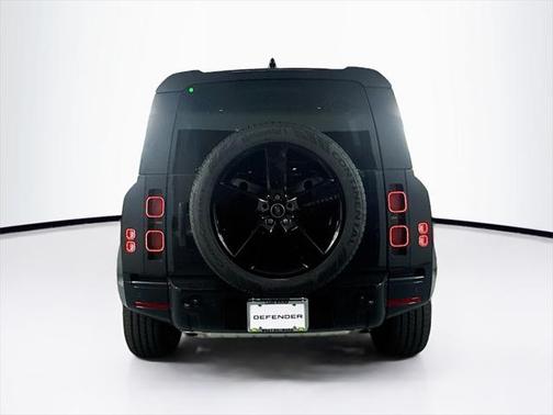 2025 Land Rover Defender 110 P400 X-Dynamic SE