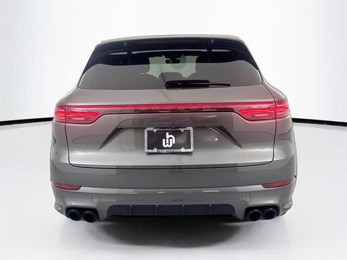 2021 Porsche Cayenne GTS