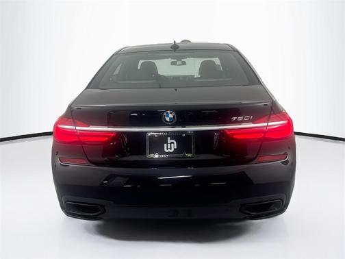 2019 BMW 750 I