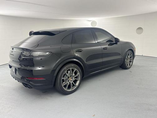 Black 2023 Porsche Cayenne Turbo