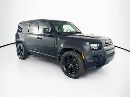 2025 Land Rover Defender 110 P400 X-Dynamic SE