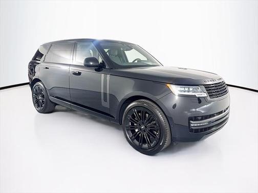 2025 Land Rover Range Rover P400 SE 7 Seat