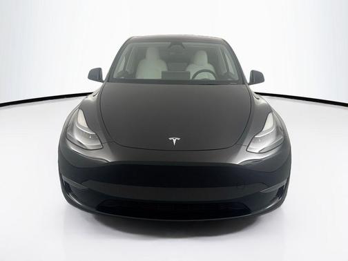2024 Tesla Model Y Long Range Single Motor Rear-Wheel Drive