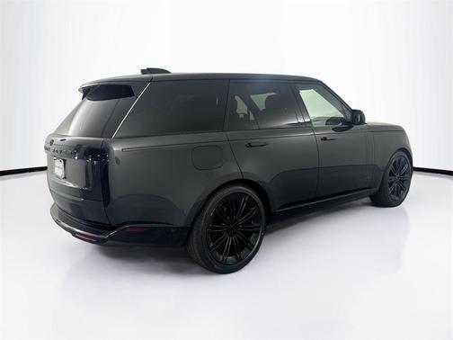 2026 Land Rover Range Rover P400 SE