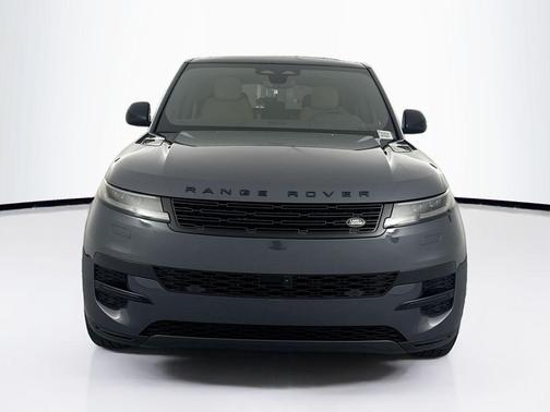 2026 Land Rover Range Rover Sport SE