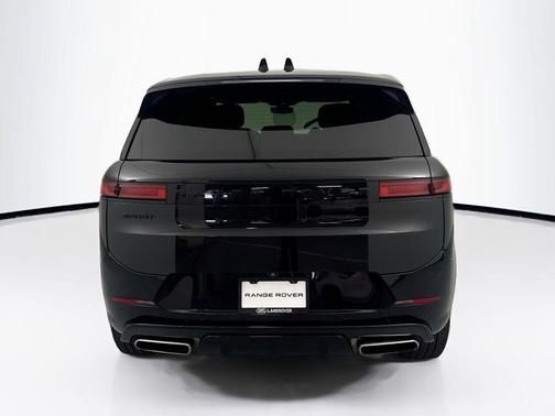 Santorini Black Metallic 2024 Land Rover Range Rover Sport SE