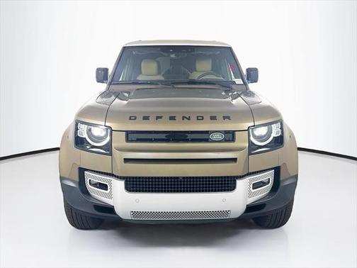 2025 Land Rover Defender 110 P300
