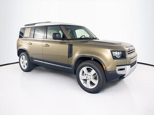 2025 Land Rover Defender 110 P300
