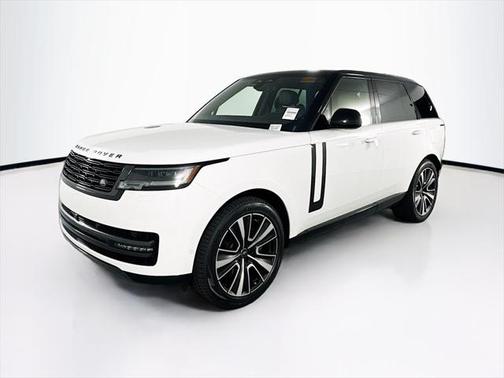 2025 Land Rover Range Rover P550e SE