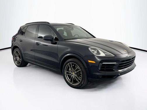 2023 Porsche Cayenne Platinum Edition