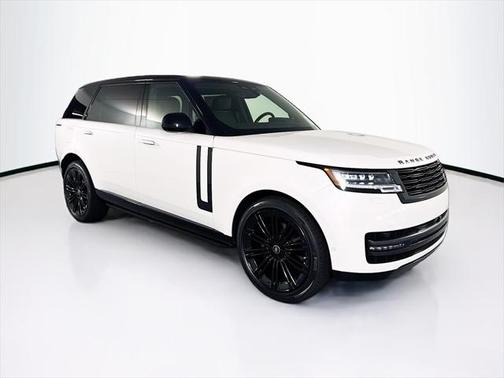 2025 Land Rover Range Rover P400 SE 7 Seat