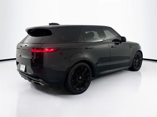 2024 Land Rover Range Rover Sport SE
