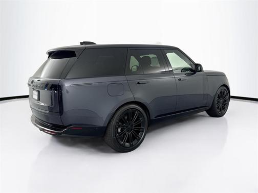 2026 Land Rover Range Rover P400 SE