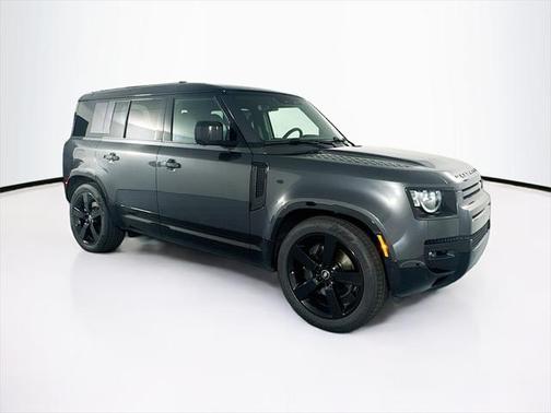 2025 Land Rover Defender 110 P400 X-Dynamic SE