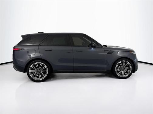 2023 Land Rover Range Rover Sport SE