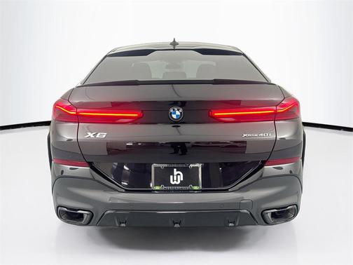 2023 BMW X6 xDrive40i