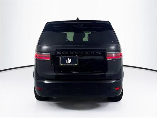 2025 Land Rover Discovery P360 Dynamic SE
